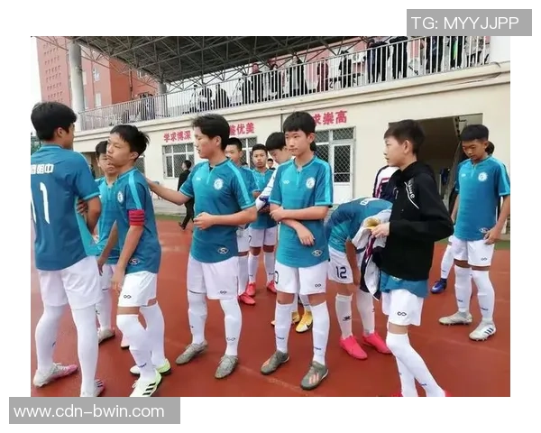 泉州中学足球队奋勇拼搏展现青春风采助力校园体育发展新篇章